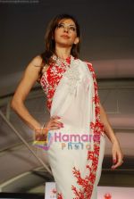 Vida Samadzai at CPAA Shaina NC show presented by Pidilite in Lalit Hotel on 13th March 2010 (4).JPG
